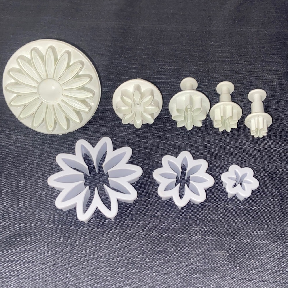 Daisy Plungers/Cutters- Fondant